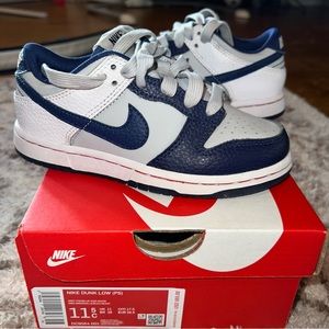 Nike Kids Sneakers - Navy and White